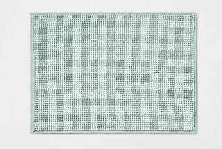 17x24-everyday-chenille-bath-rug-mint-room-essentials-1