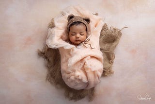 11 Outstanding Newborn Photography Props and Accessories