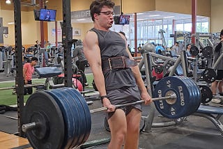 6 Lessons I Learned Reaching the 1000 Club After Two Years of Lifting