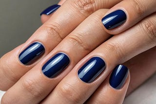 Dark-Blue-Nails-1