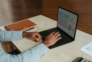 I Make $100+ Per Day On Upwork This Way!