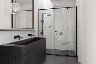 Shower Screens Melbourne VS Shower Curtains Comparison