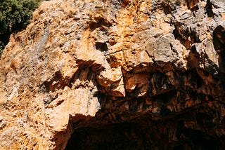 Fodor’s RHBS naturalistic model on the resurrection: Reburial, Hallucinations, Biases…