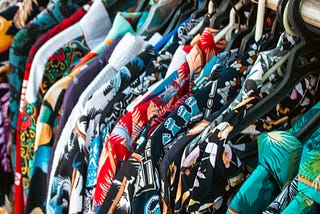 What Makes Hawaiian Shirt Designs Stand Out?