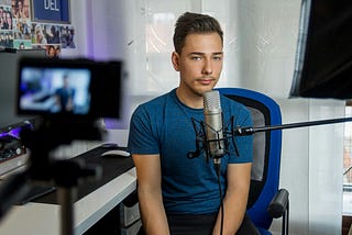 This Is How the Best YouTubers Upload Videos to Maximize Views
