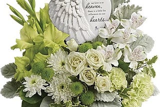 telefloras-hearts-in-heaven-bouquet-1