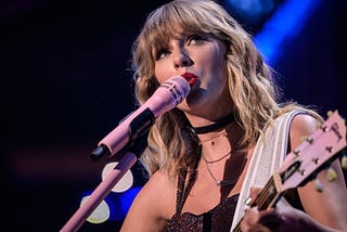 Why Taylor Swift’s Fans Love Her So Much