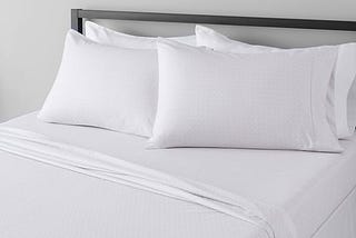 amazon-basics-lightweight-super-soft-easy-care-microfiber-4-piece-bed-sheet-set-with-14-inch-deep-po-1