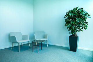 The Sword of Damocles at Work: The Human Cost of Delayed Layoffs