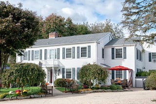 “Unveiling The Homestead: The Perfect Coastal Retreat in Connecticut”