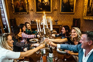 Dear Queer ~ How to Host a Successful Friendsgiving