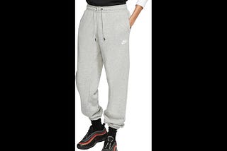 nike-sportswear-essential-womens-fleece-pants-1