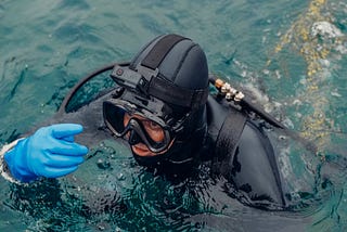 What kind of equipment do you need for scuba diving and diving? Introducing eight basis points!
