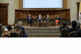 Lanzamiento de Hiperconectados