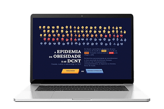 Um computador aberto navegando pela página “A Epidemia da Obesidade e as DCNT — Causas, custos e sobrecarga no SUS”.