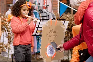 Use the Tikkie QR code to sell your goodies on King’s Day