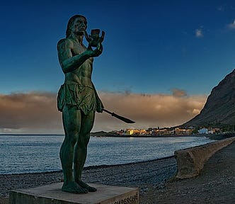 Statue of Hautacuperche in Valle Gran Rey