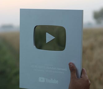 Silver play button (unfortunately not mine)