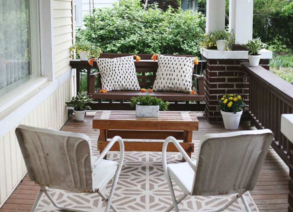 Maximizing Space: Brilliant Small Front Porch Ideas to Welcome Guests ...