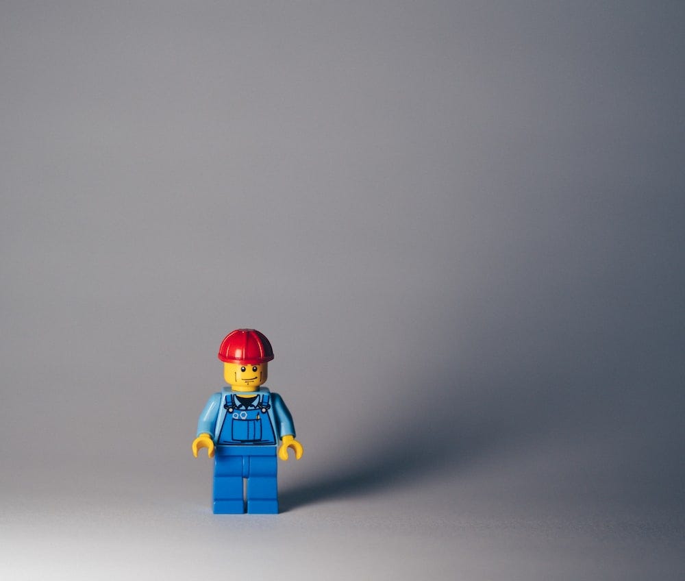 Mastering the Builder Pattern in Java | by Ionut Anghel | Level Up Coding