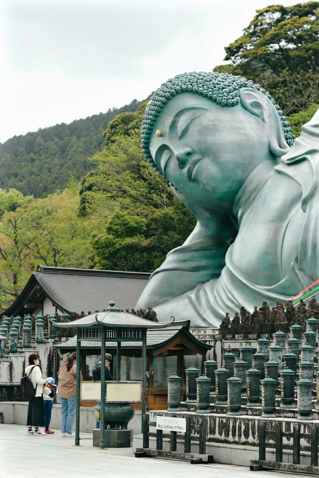 The Best Time to Visit Japan: Seasons and Travel Tips - Medium