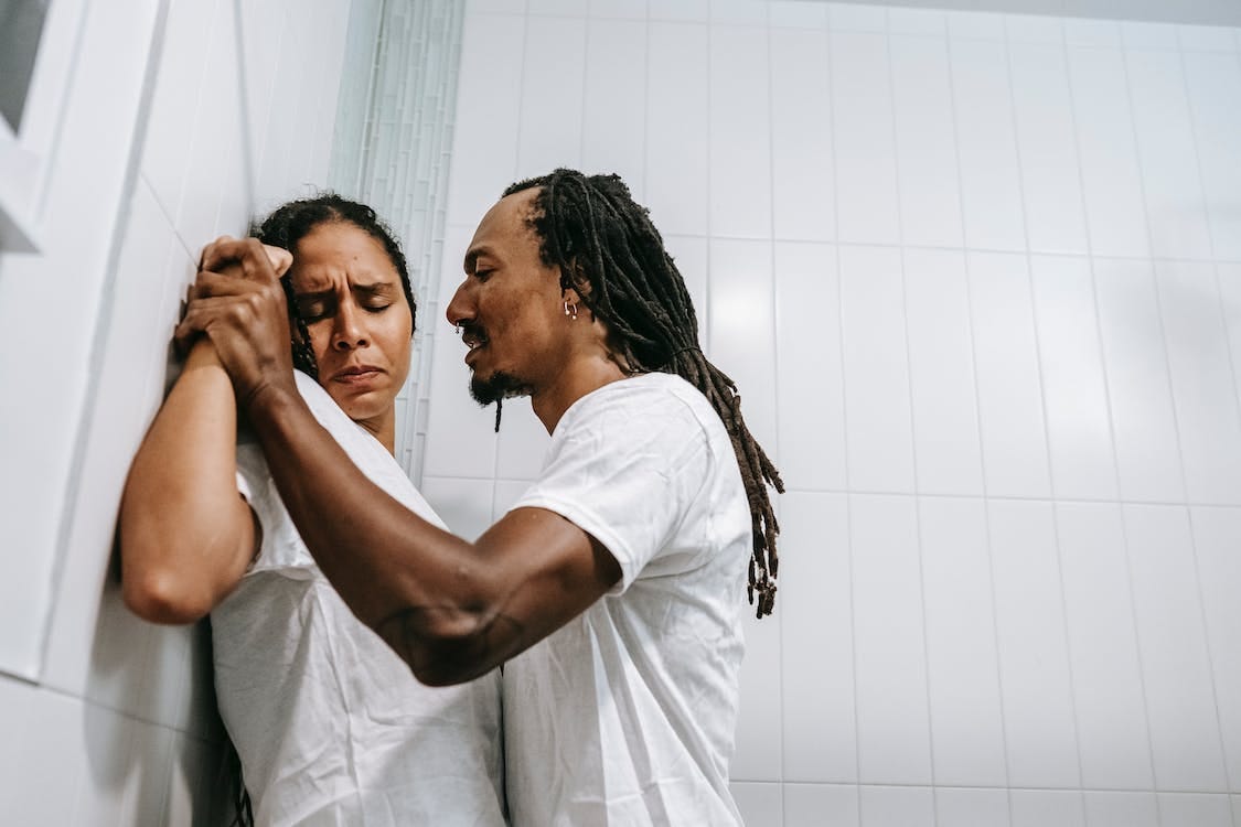 10 Signs of a Bad Husband. A husband is supposed to be a loving… by