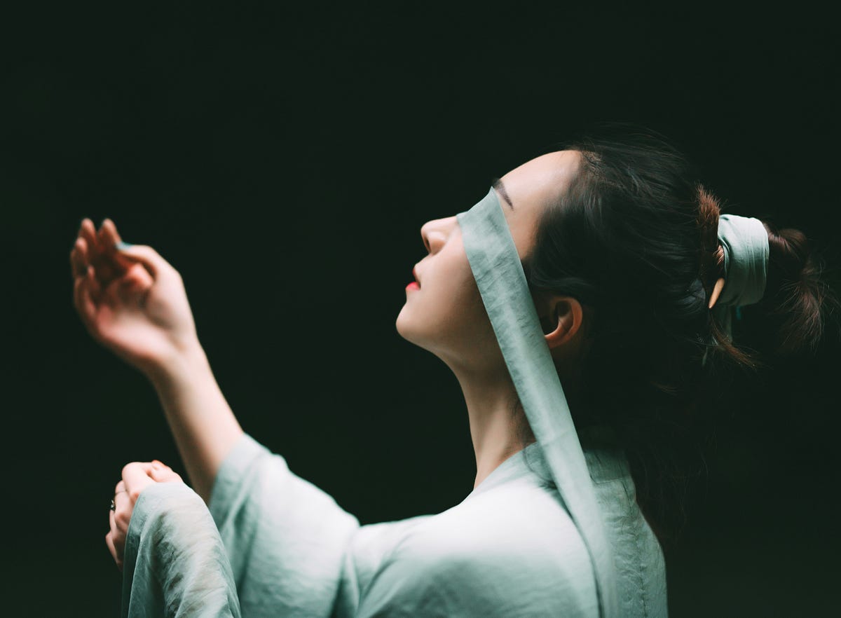 Red Flags, Delusions and Other Things I Called Love. | by Meghna Khanna ...