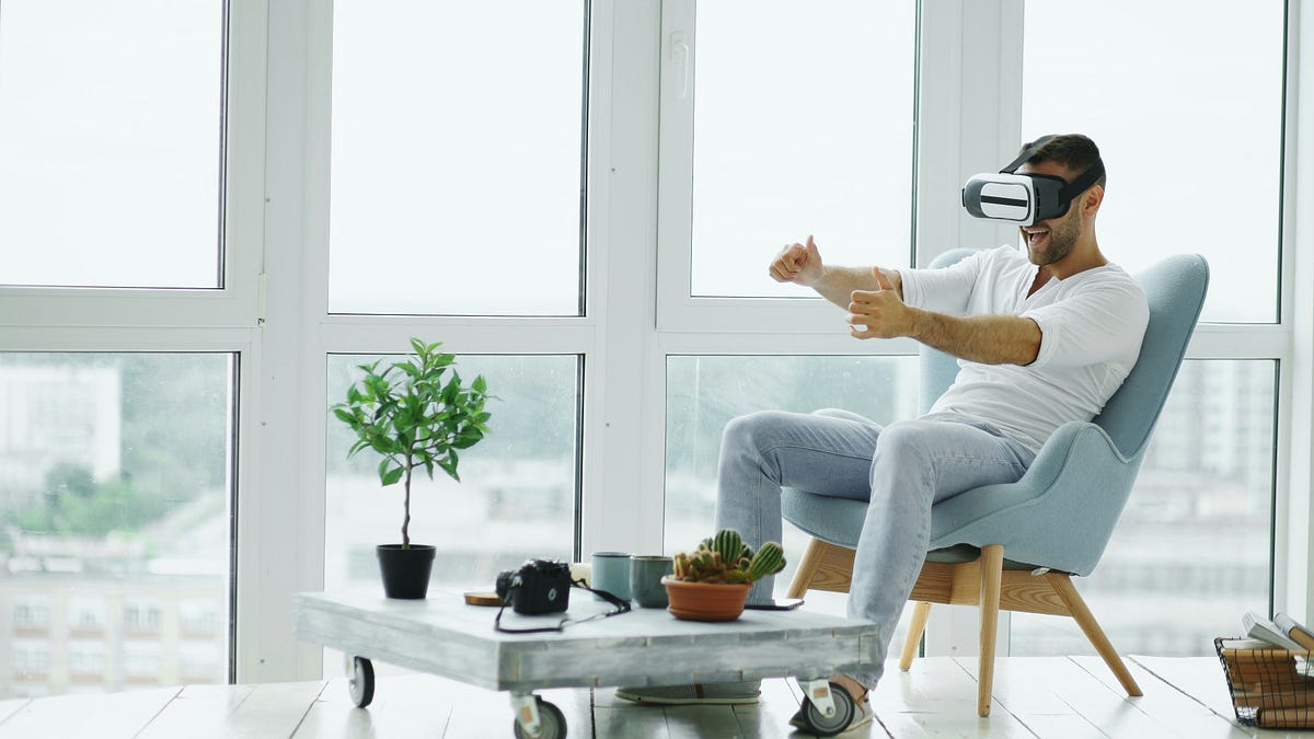 No, VR can't make you walk in others' shoes