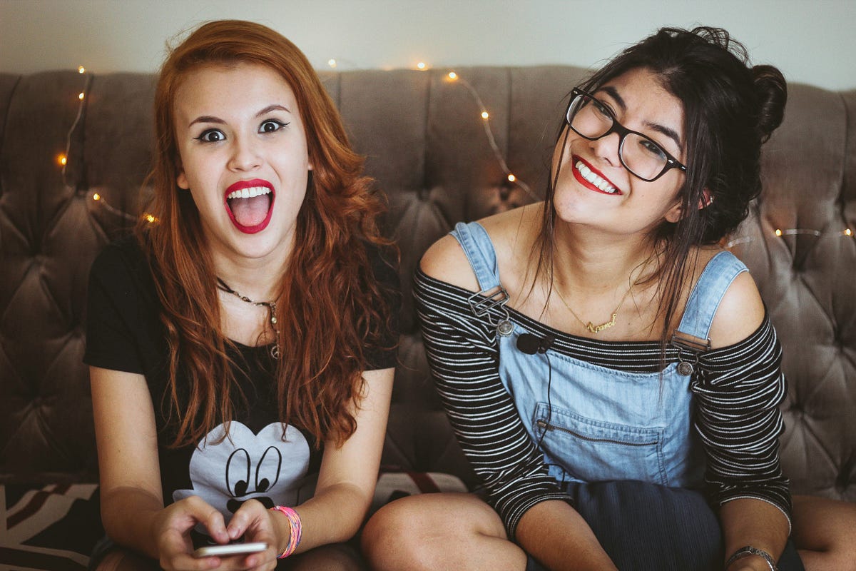 5 Signs That It’s Time to Distance Yourself from Your Friends