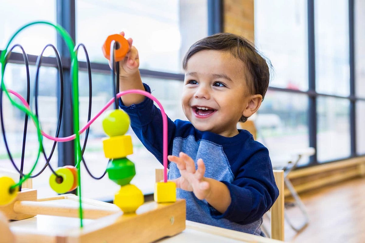 top-10-advantages-of-montessori-education-by-emily-langford-medium
