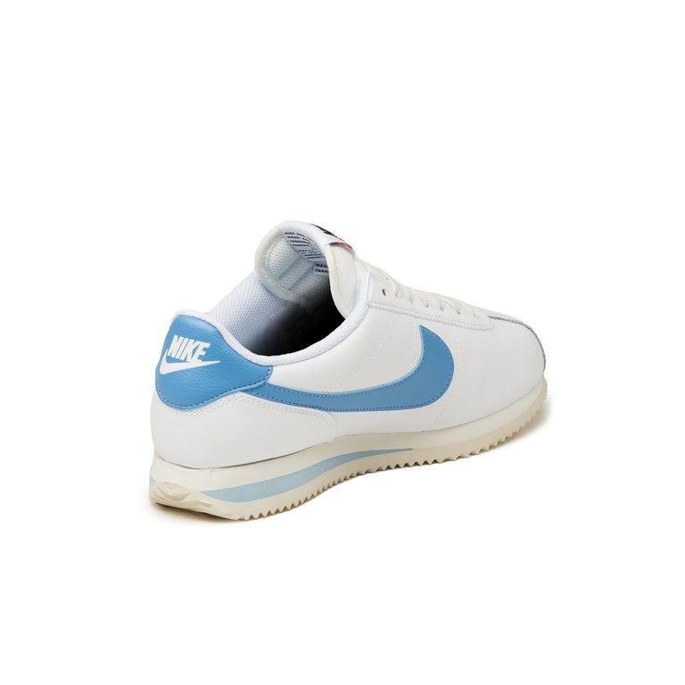 places that sell jordans online