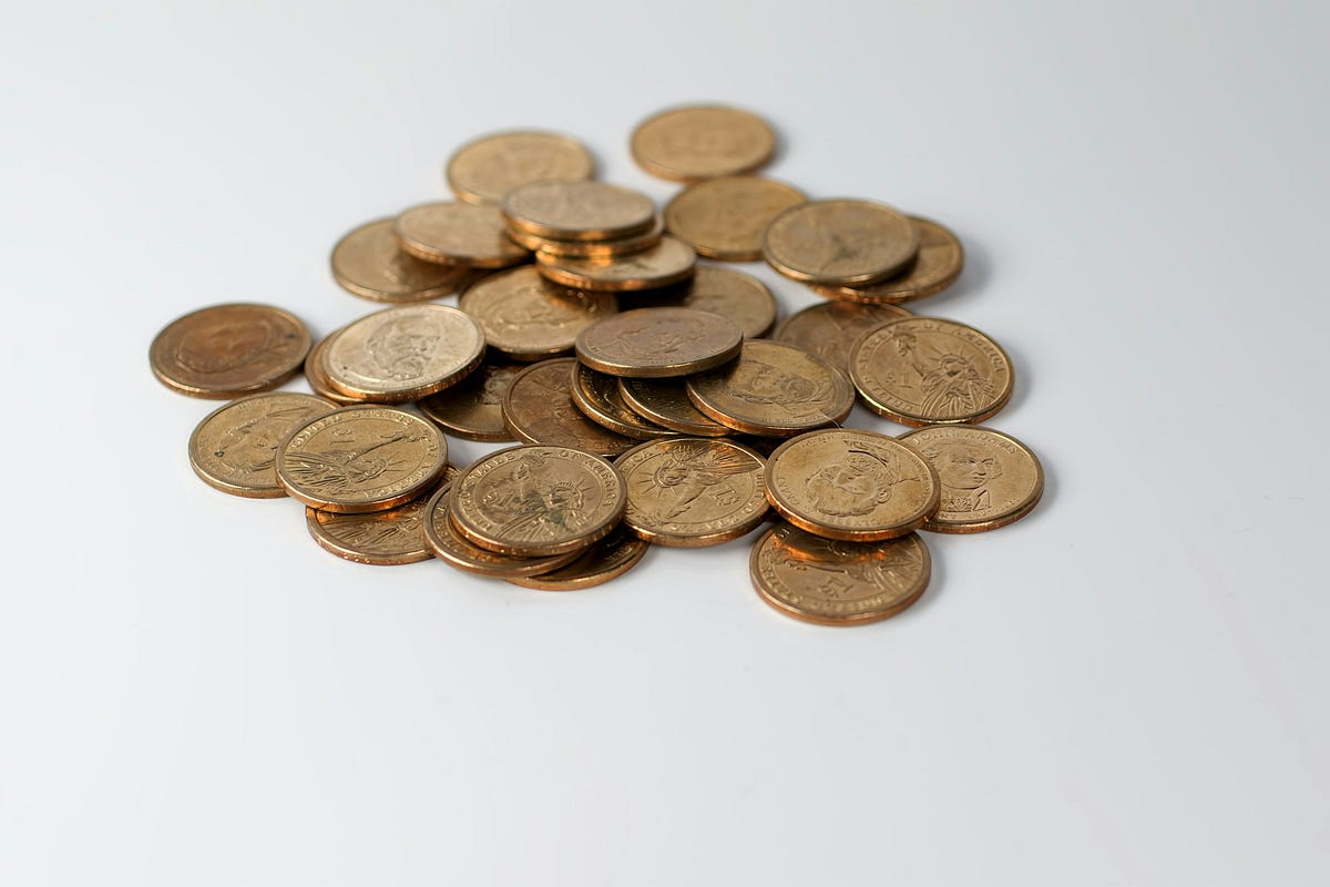 Simulating Compound Interest Growth with Python | by Brian Hulela | Apr ...