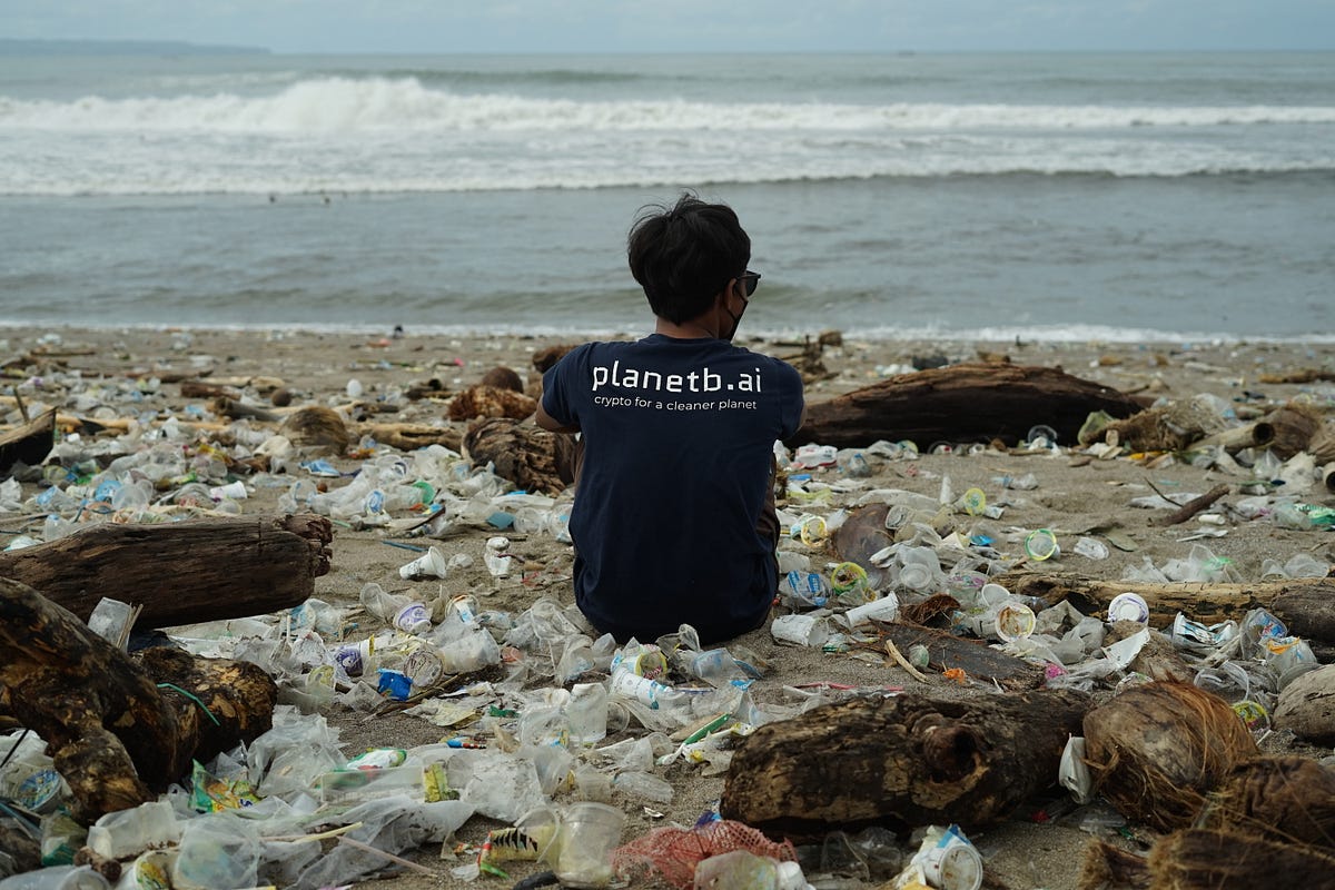 Ocean Conservationists Retrieve 1,500+ Pounds of Debris