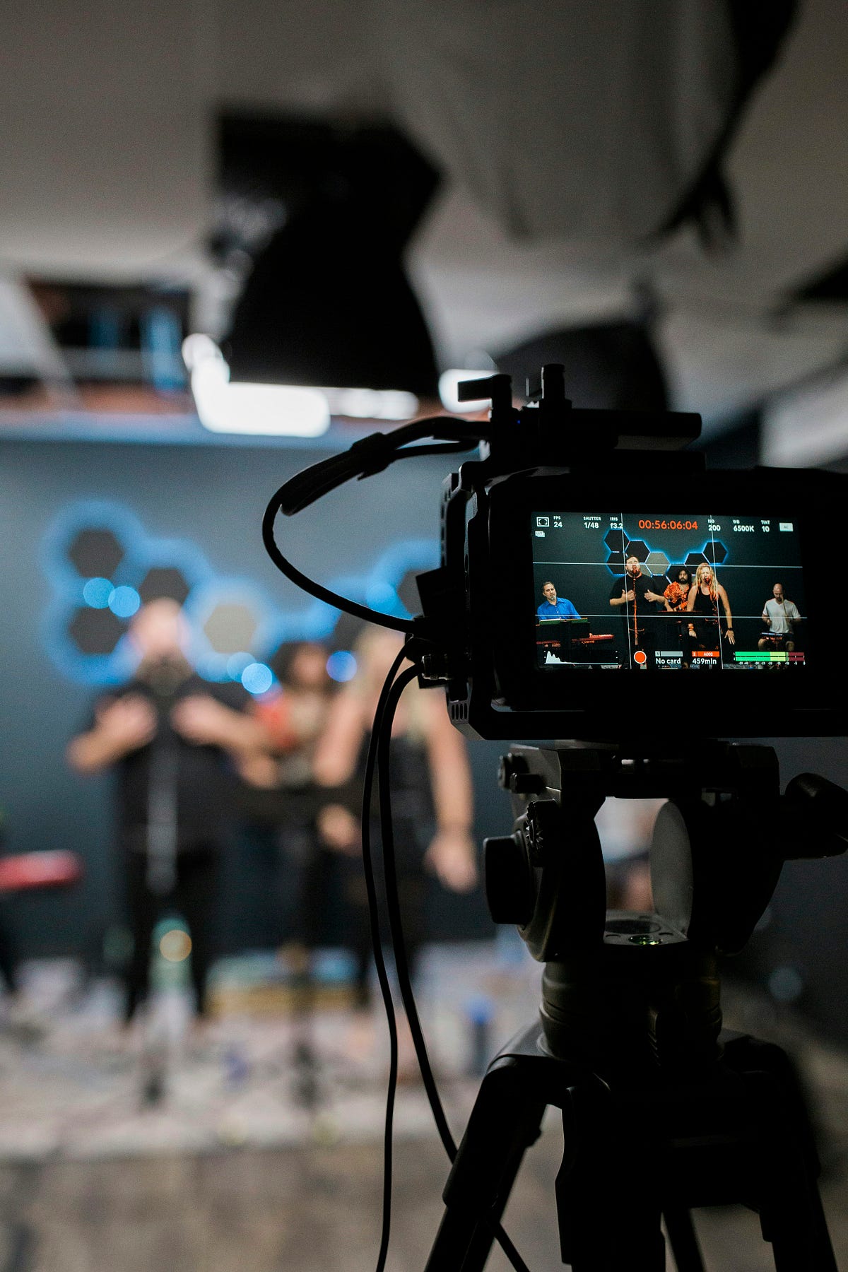 Mengintip Fasilitas Modern di PalcomTech: Menggali Ruang Coding, Studio ...