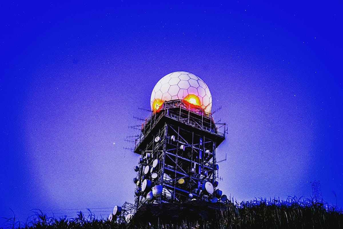 AI を活用した新しい UFO 狩り。それはもはや宇宙人を見つけることではありません… |アレクサンドル ドーボワ著 |クオンタスティック・ジャーナル | 2025 年 10 月