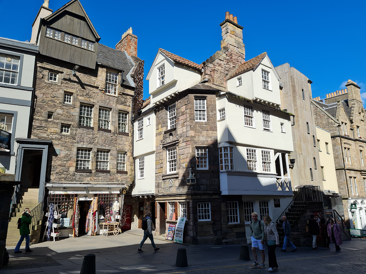 MARY KINGS CLOSE AND GREYFRIAR’S GHOST TOURS | by The Secret Witch ...