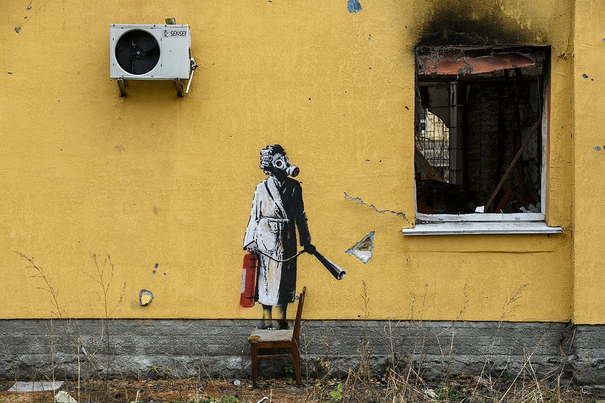 (珍しい本) BANKSY - Bäst Revolucion de Papel Amazon.co.jp: Bast - Revolucion De Papel : Banksy, Robin: 洋書