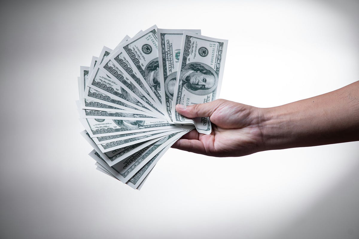 9 Passive IdeasHow I make 7500/Week by Digital Wealth Hub
