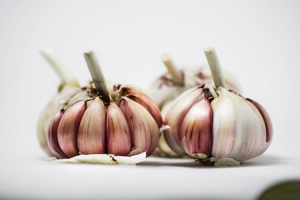 10 Health Advantages of Garlic Good For Heart, Skin, Brain and More