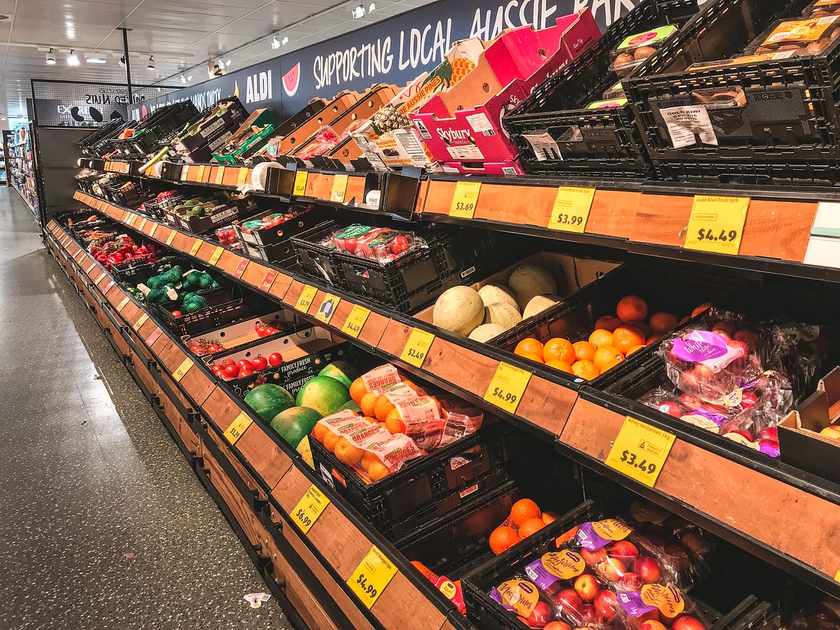 The Rise of Walmart How the Retail Giant Became a Global Powerhouse(09)