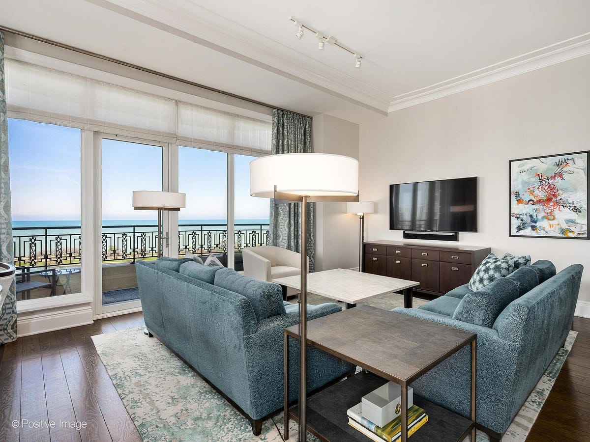 A masterful marriage of beauty, style, and views! The floortoceiling