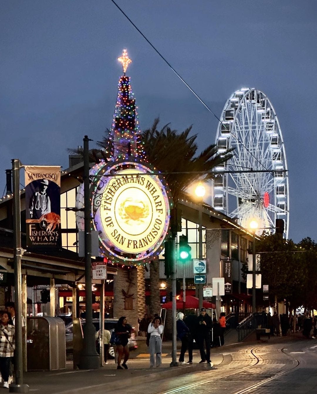 SkyStar Ferris Wheel arrives at Fisherman’s Wharf just in time for the holidays