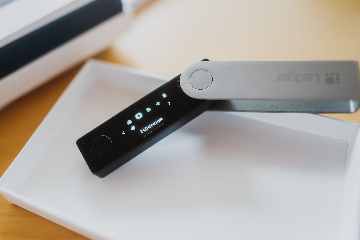 HbarをLedger Nano & MyHbarWallet で管理する手順と知っておきたい前提知識 | Medium