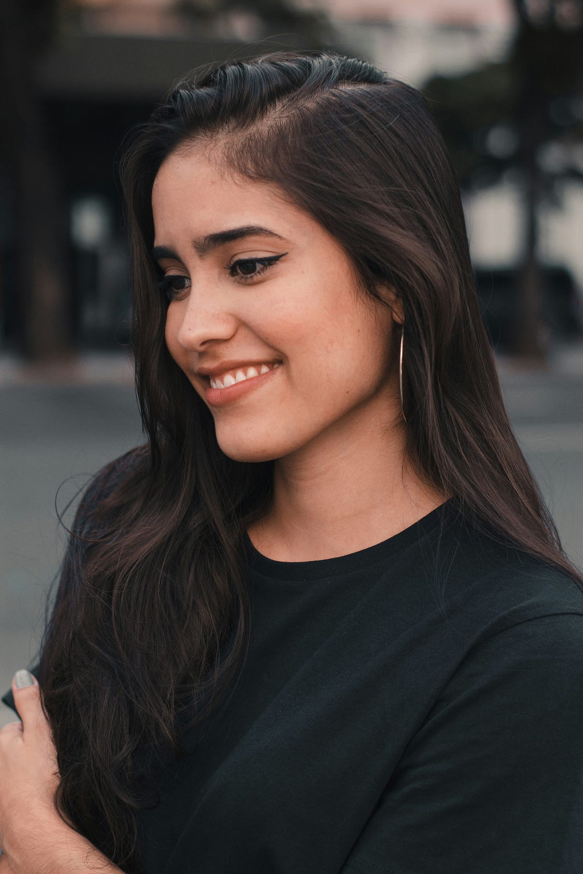 Does She Like You or Is She Just Being Nice? The Clear Signs You Need ...
