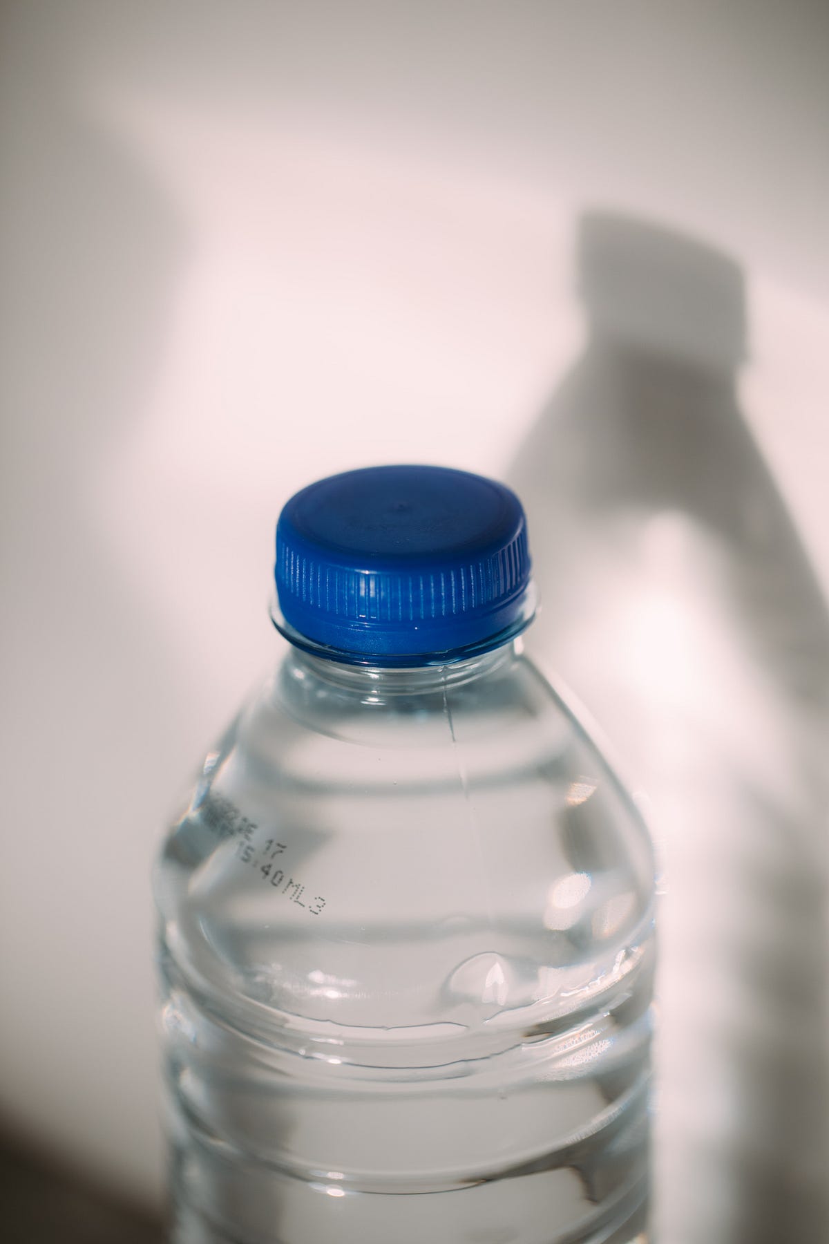 Plastic water bottle tops sale