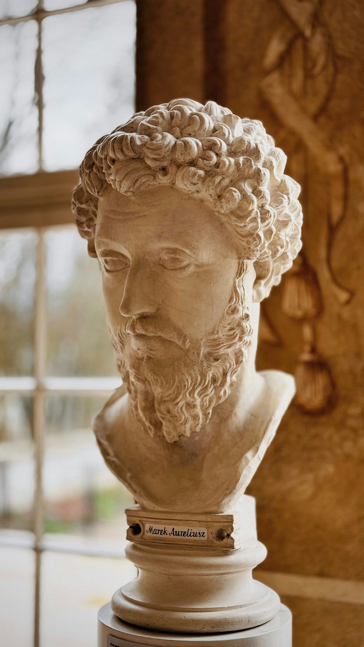 What Would a Stoic Do? — An AI-Based Decision-Making Model