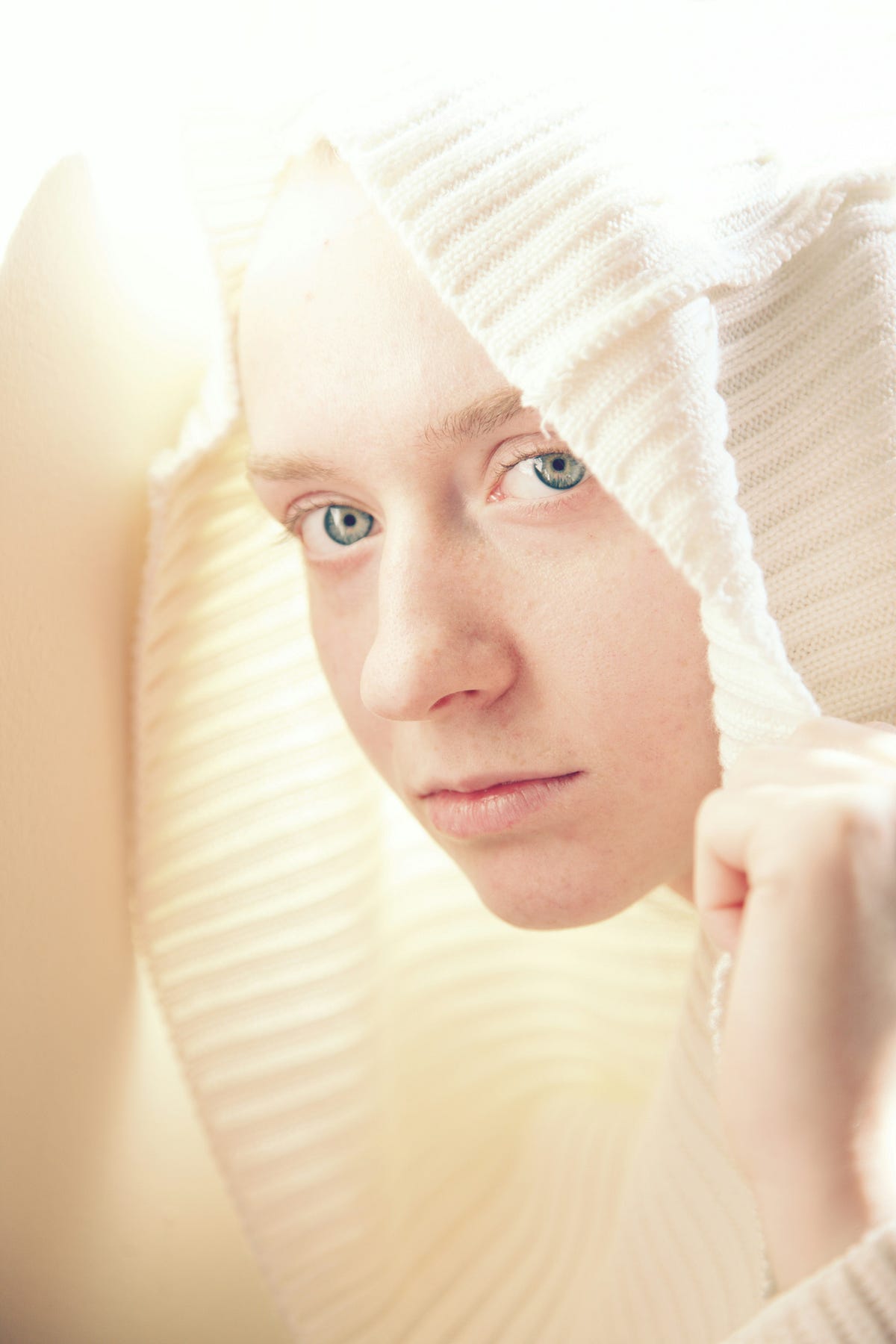 Unveiling The Truth: Why Shnaider Wears A Headscarf - 32pw5h2