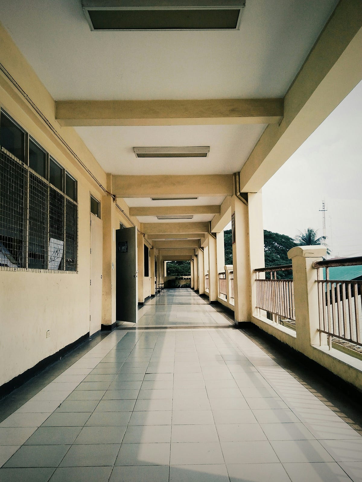 Vanishing Verandahs: Why Shaded Transitional Spaces Are Disappearing ...