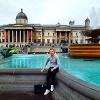 Sean Evans – Medium