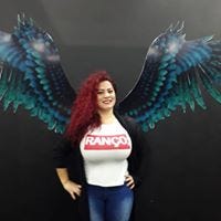 Shirley Santos – Medium